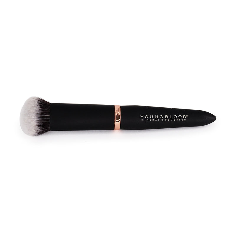 YB16 Skin Perfecting Foundation Luxe Brush
