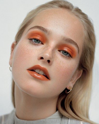 Make Way for Monochromatic Makeup!