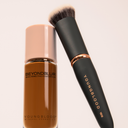 YB16 Skin Perfecting Foundation Luxe Brush